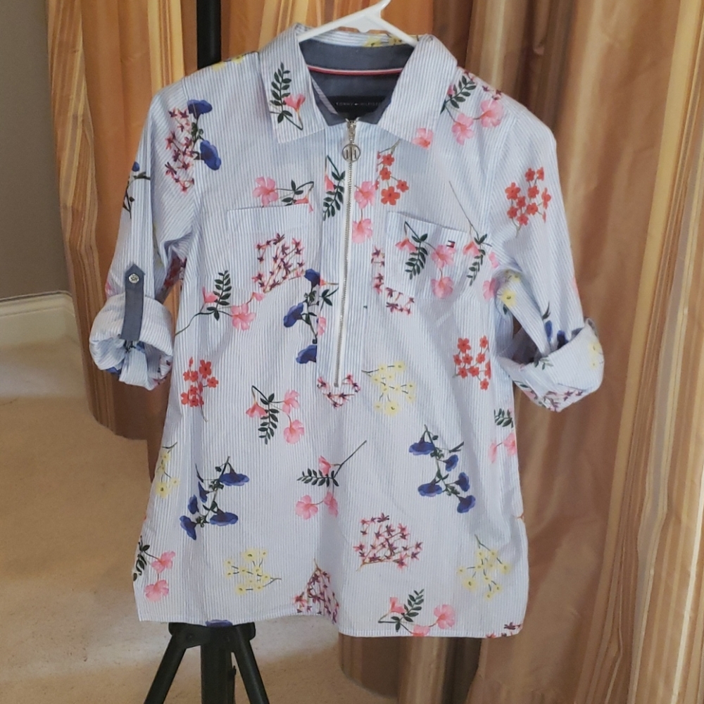 Tommy Hilfiger Women's Top Sz 2
